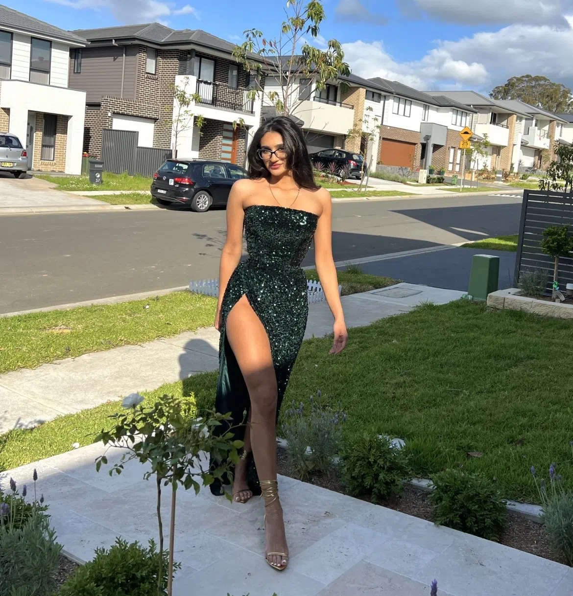 Lisa Stublla Kendall Gown in Emerald Green for rent