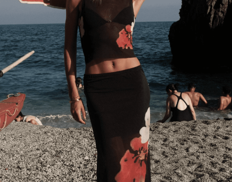 With Harper Lu mesh tank and skirt set black floral – Rent a Dress